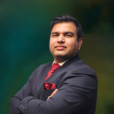 Senior Investment Associate Dinesh Kumar image